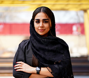خانم حیدری