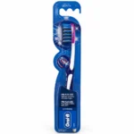 مسواک دستی نرم Oral-B مدل Pro-Flex Luxe 3D White